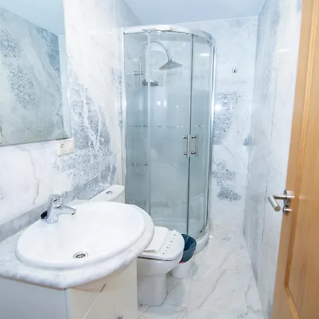 Bright Entire Apartment- Gp 1a * Santiago de Compostela